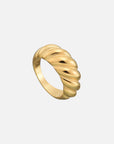 Croissantia Ring